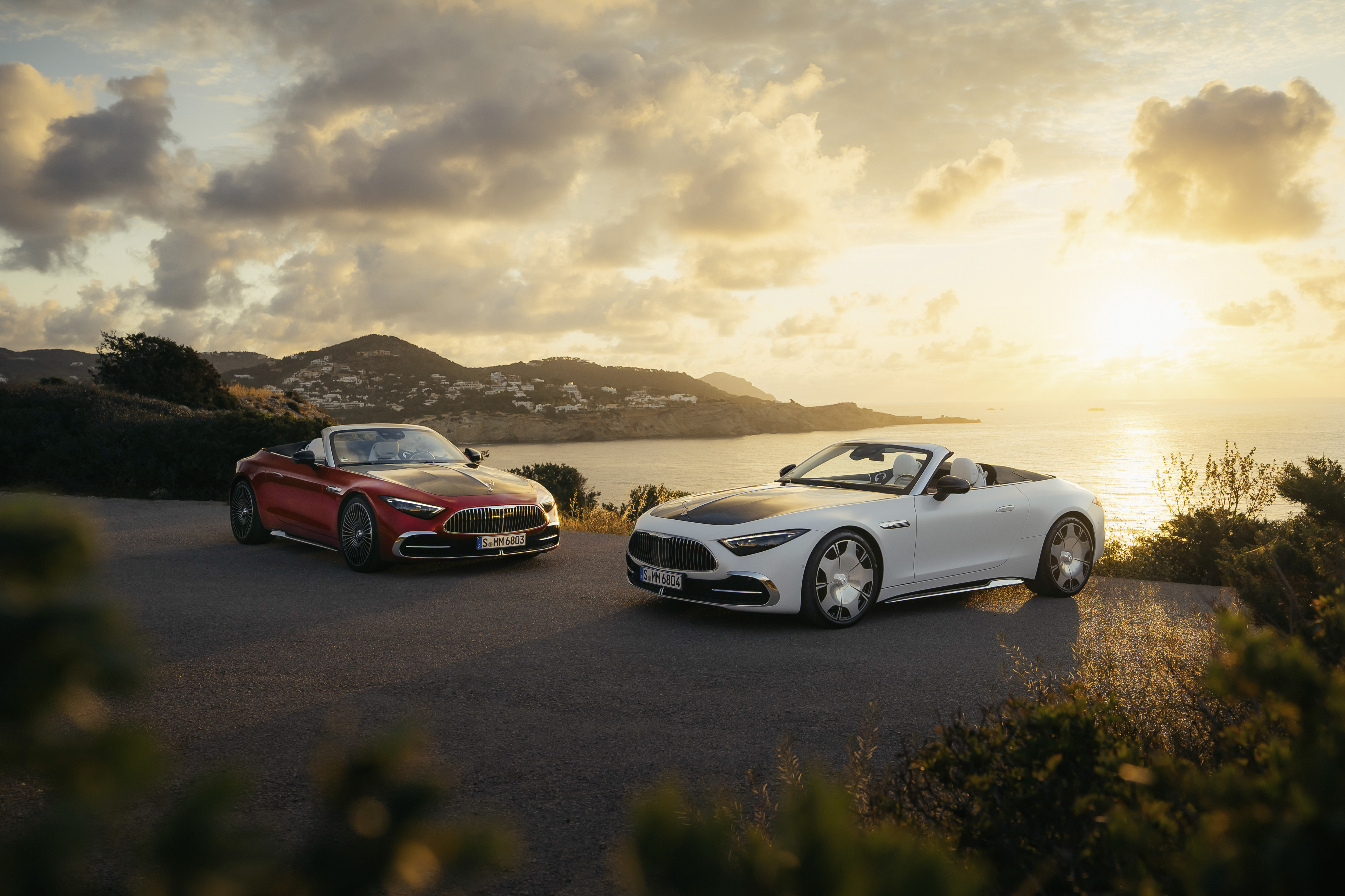 The brand | SL 680 | Mercedes-Maybach The Mercedes-Maybach S-Class in a side view.