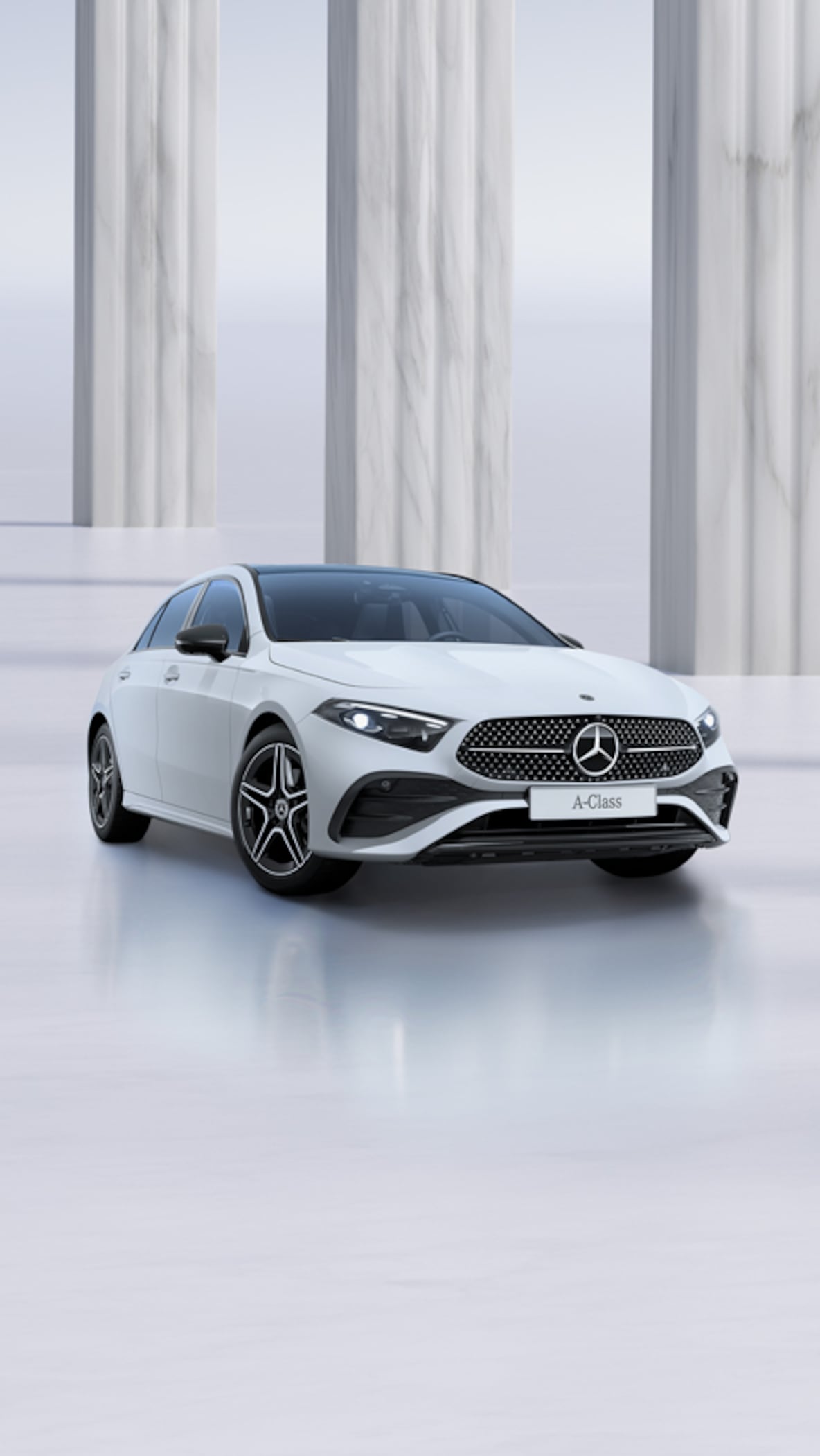 Interior of the Mercedes-Benz A-Class with focus on media equipment. 