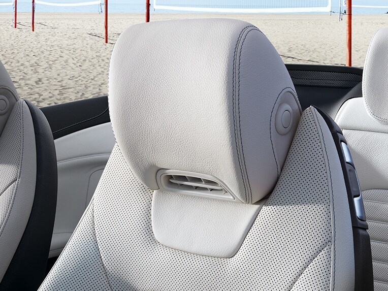 AIRSCARF neck-level heating system for the Mercedes-Benz C-Class Cabriolet.