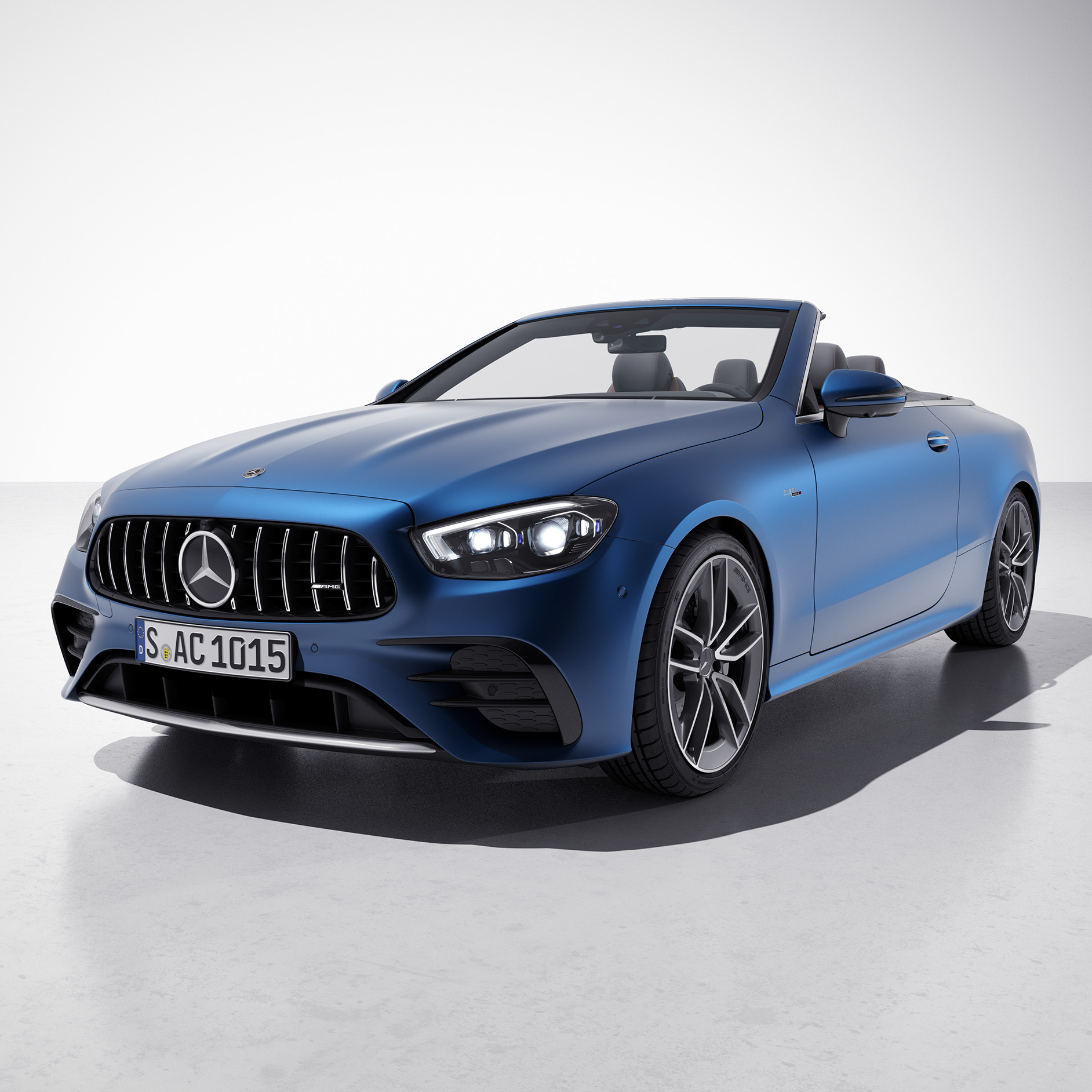 Paint finishes | E-Class Cabriolet | Mercedes-AMG Side front view of the Mercedes-AMG E-Class Cabriolet.