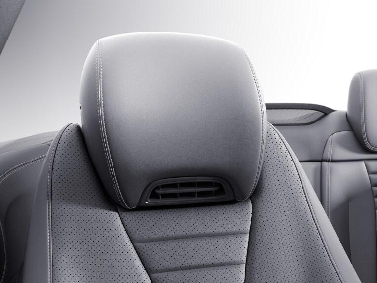 Seats with AIRSCARF in the Mercedes-Benz E-Class Cabriolet.