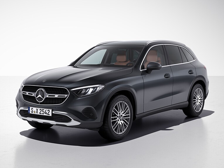 Angled front view of the new Mercedes GLC with AVANTGARDE.