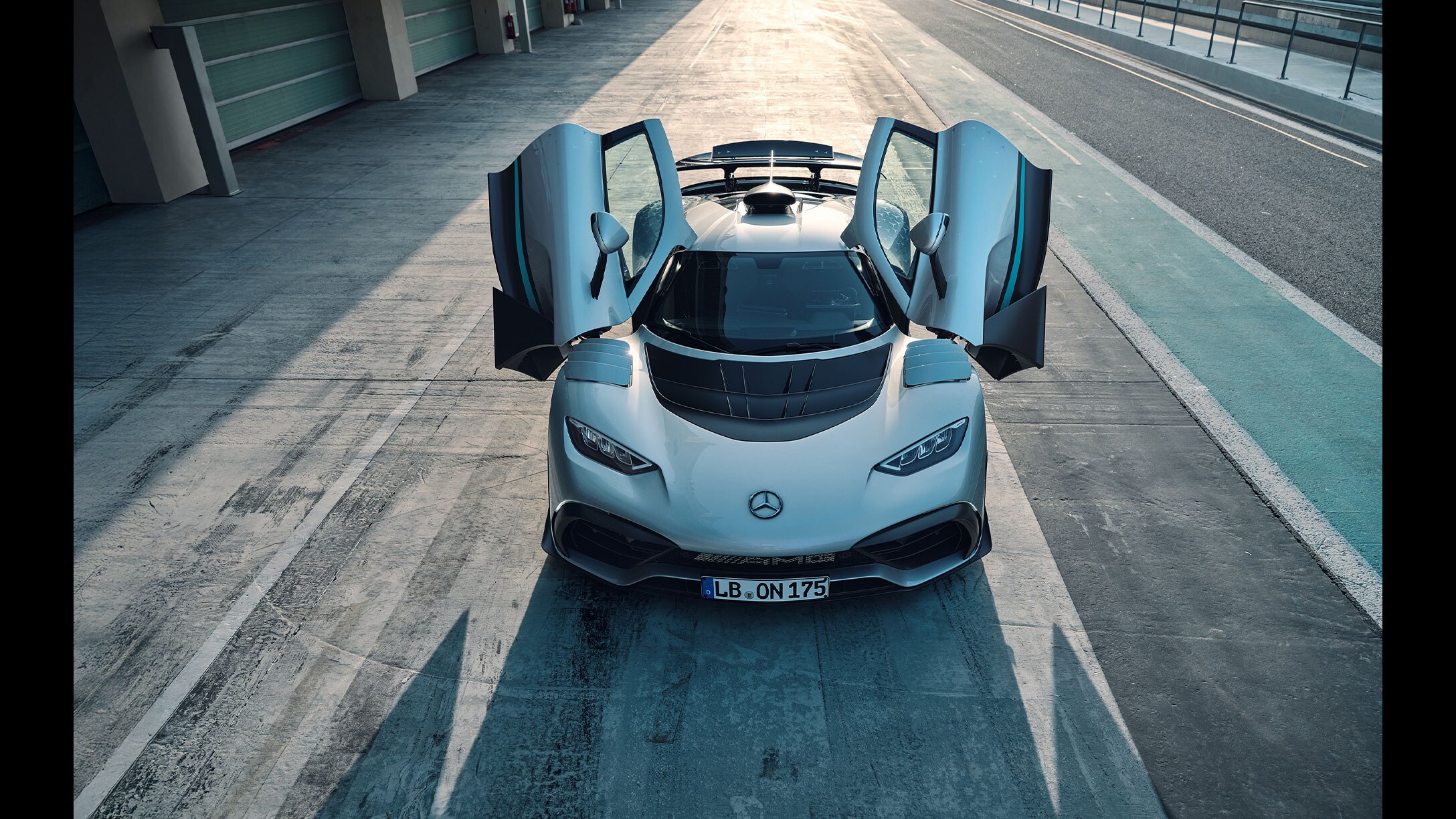 The hypercar Mercedes-AMG ONE.
