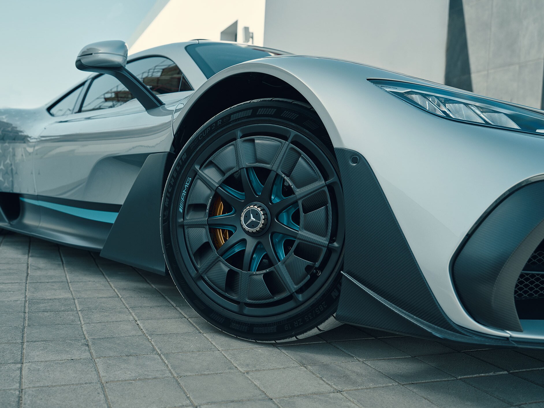 Detailed view of a rim on the Mercedes-AMG ONE.