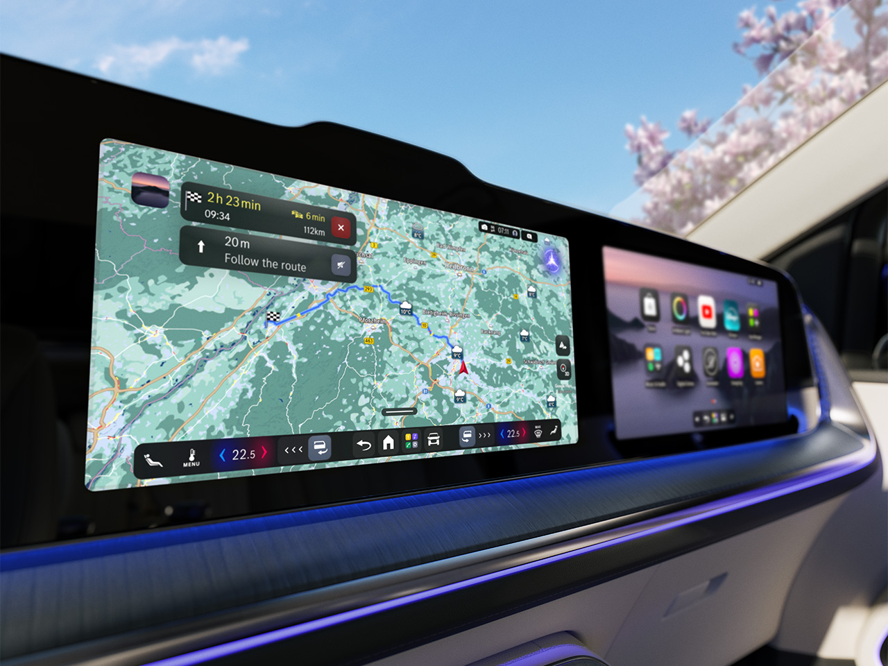 MBUX with Digital Extras | VLE | Mercedes-Benz The MBUX with various Digital Extras such as the MBUX Virtual Assistant, MBUX Navigation and GUARD 360° is shown.