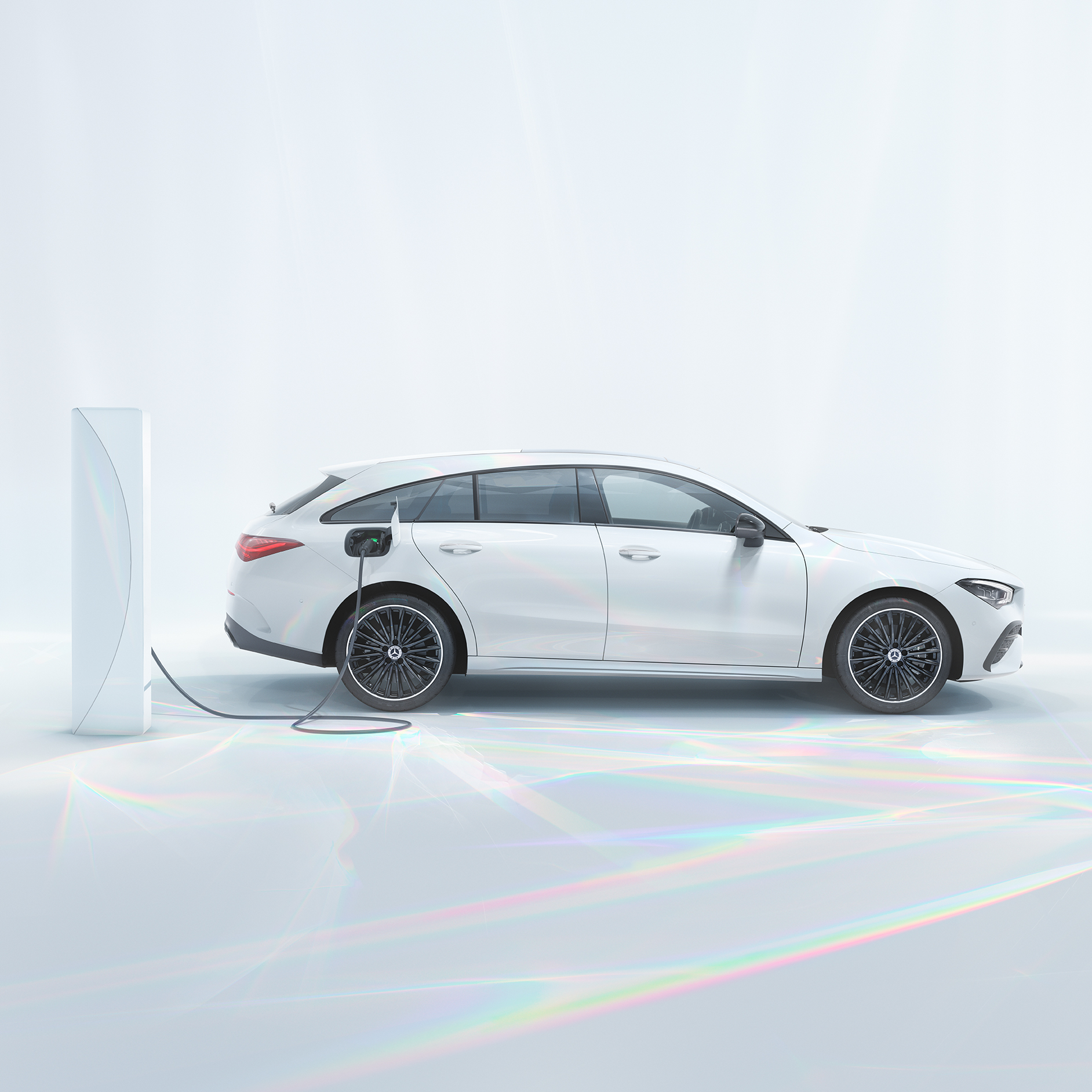 Electromobility | CLA Shooting Brake | Mercedes-Benz Side view of the Mercedes-Benz CLA Shooting Brake.