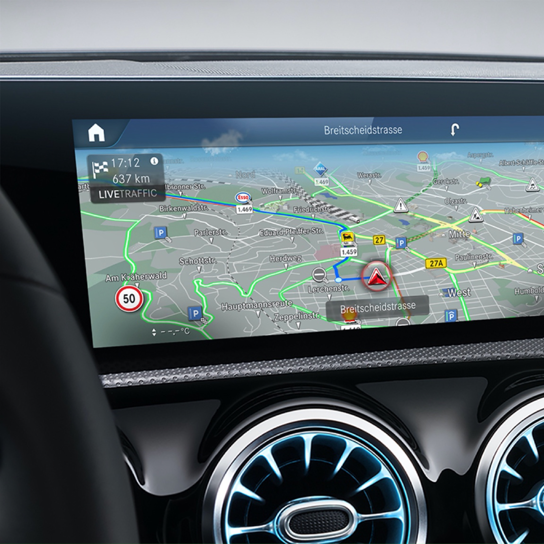 Car-to-X-Communication | Navigation | Mercedes-Benz The feature Car-to-X-Communication uses the Live Traffic Information Digital Extra to display the best route for the driver.