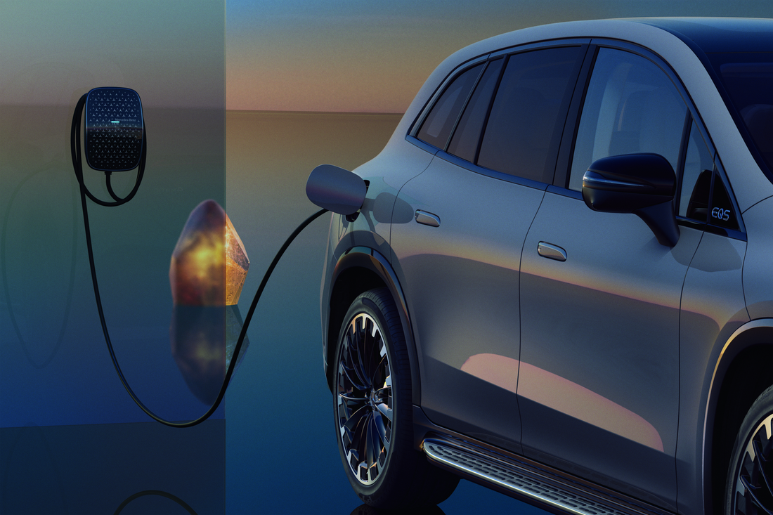 Charging at home with Mercedes Benz A Mercedes-Benz EQS SUV charging at a Mercedes-Benz Wallbox