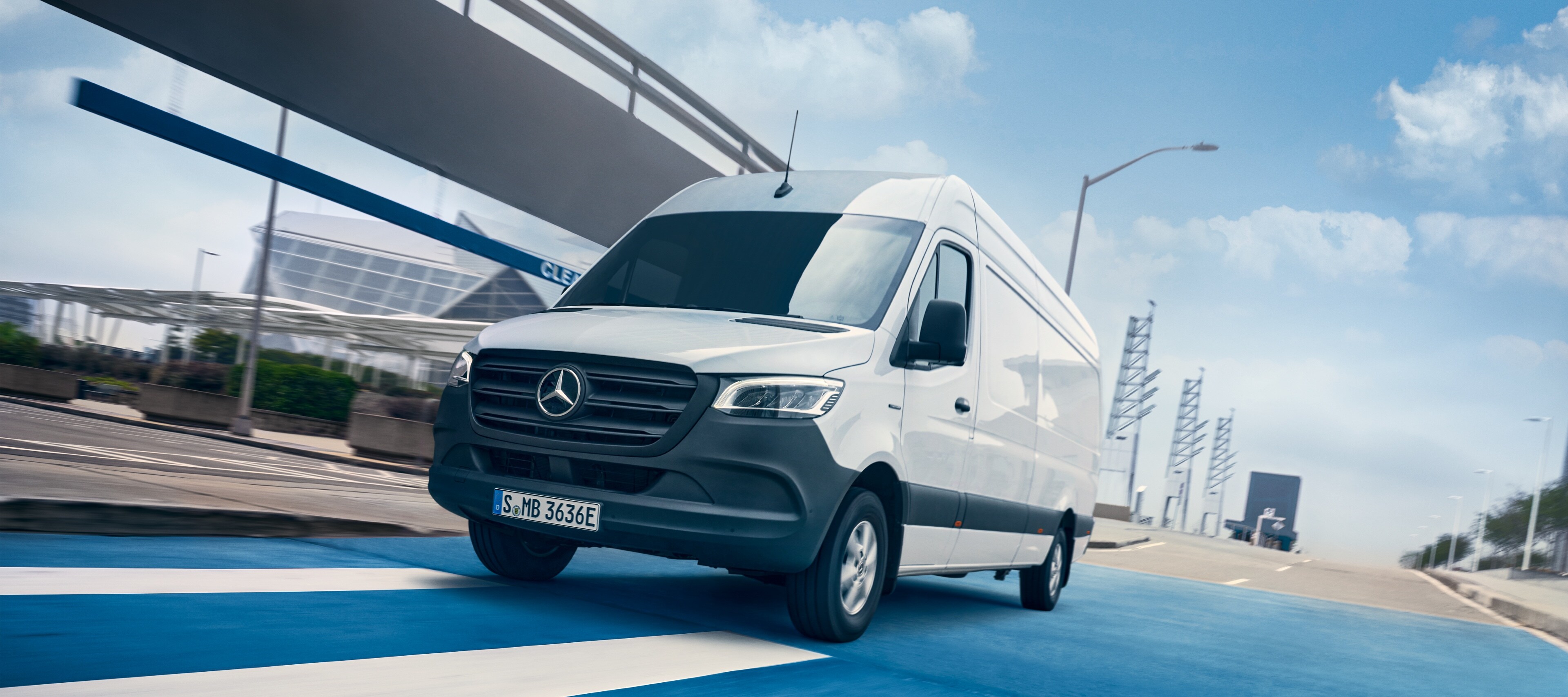 Sprinter Panel Van | Dimensions & equipment | Learn more