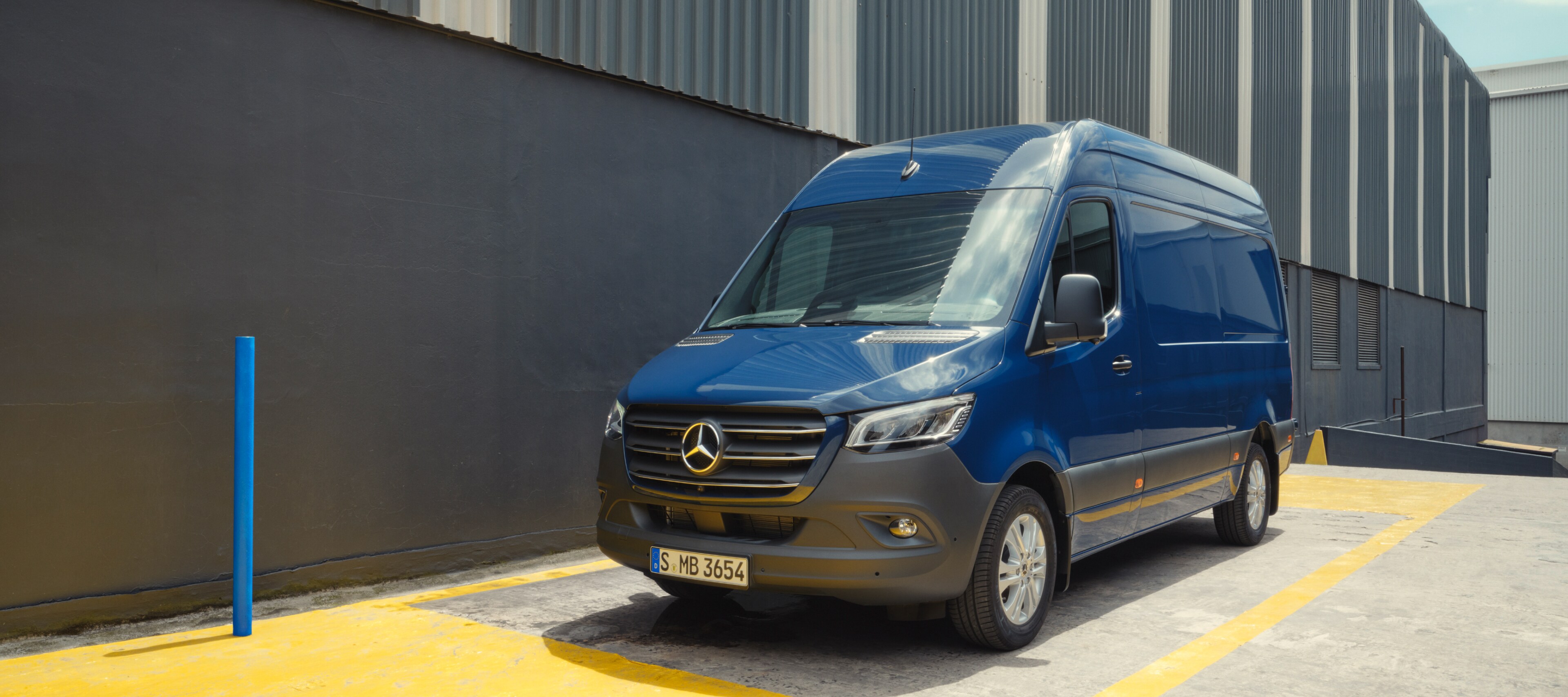 アート・デザイン・音楽 Mercedes-Benz Transporter Sprinter Panel Van | Dimensions & equipment | Learn more