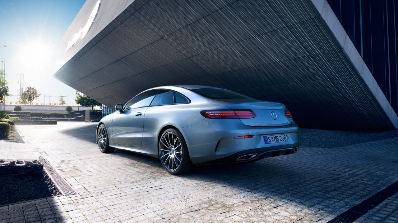 Mercedes 2025 e coupe