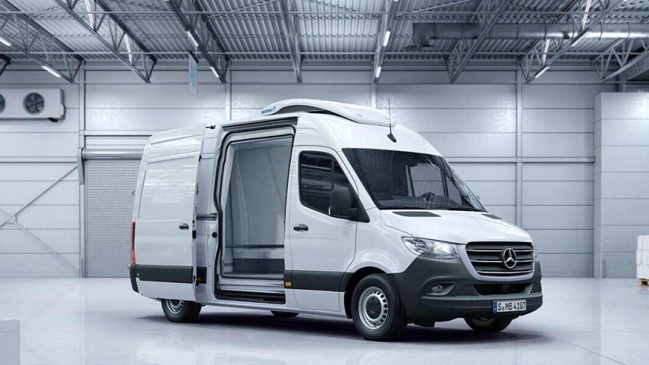 Mercedes hotsell panel van